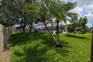 2097 SW Larchmont Ln, Port Saint Lucie, FL 34984 - Photo 36
