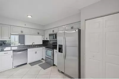 2206 S Cypress Bend Drive #401, Pompano Beach, FL 33069 - Photo 2