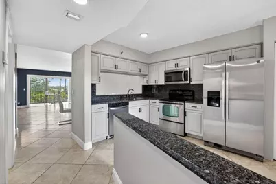 2206 S Cypress Bend Drive #401, Pompano Beach, FL 33069 - Photo 4