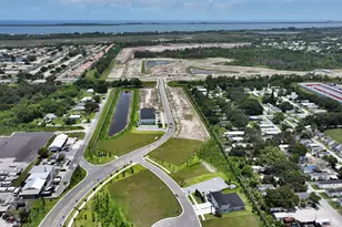 310 Dickson Dr, Fort Pierce, FL 34982 - Photo 14