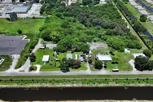 310 Dickson Dr, Fort Pierce, FL 34982 - Photo 16