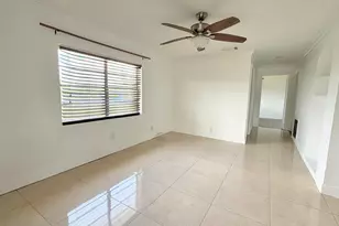 310 Dickson Dr, Fort Pierce, FL 34982 - Photo 4