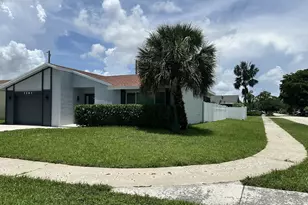 3261 SW 4th St, Deerfield Beach, FL 33442 - Photo 1