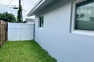 3261 SW 4th St, Deerfield Beach, FL 33442 - Photo 20