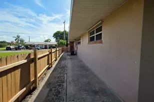 462 Hernando St, Fort Pierce, FL 34949 - Photo 16