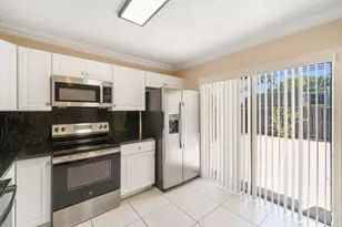 915 9th Way, West Palm Beach, FL 33407 - Photo 8