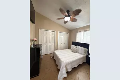 2702 SE Bishop Avenue, Port Saint Lucie, FL 34952 - Photo 16