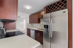 8205 NW 61st St, Tamarac, FL 33321 - Photo 8