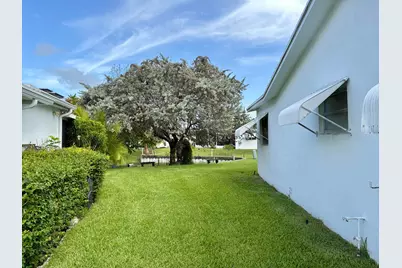 7470 NW 7th Place, Margate, FL 33063 - Photo 20