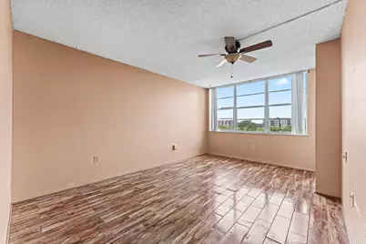 1400 Saint Charles Place #616, Pembroke Pines, FL 33026 - Photo 18