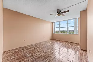 1400 St Charles Pl, Pembroke Pines, FL 33026 - Photo 18