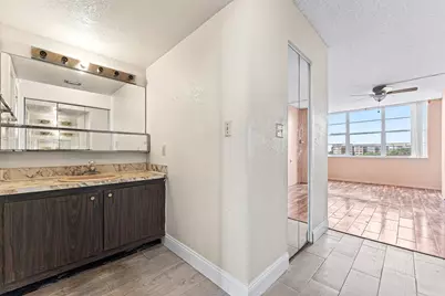 1400 Saint Charles Place #616, Pembroke Pines, FL 33026 - Photo 22