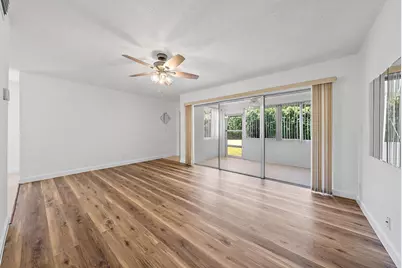 12416 Alternate A1A #P7, Palm Beach Gardens, FL 33410 - Photo 2