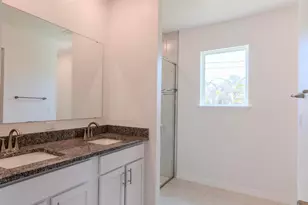 349 NW Aurora St, Port Saint Lucie, FL 34983 - Photo 18