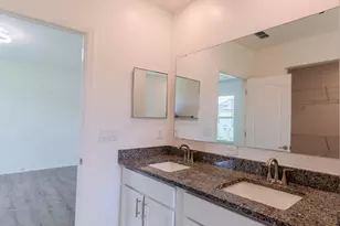 349 NW Aurora St, Port Saint Lucie, FL 34983 - Photo 20