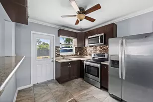 2199 NE 5th Ave, Boca Raton, FL 33431 - Photo 4