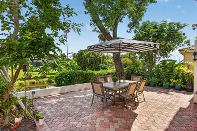 9736 NW 1st Manor, Coral Springs, FL 33071 - Photo 8
