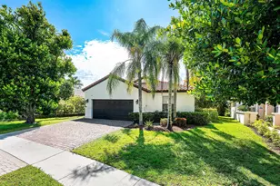 18724 Sea Turtle Ln, Boca Raton, FL 33498 - Photo 2