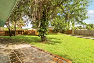 12744 Refuge Ln, Jensen Beach, FL 34957 - Photo 36
