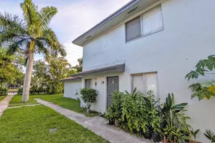 2115 Catherine Dr Dr, Delray Beach, FL 33445 - Photo 4