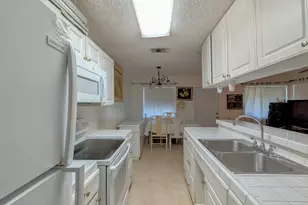 2115 Catherine Dr Dr, Delray Beach, FL 33445 - Photo 10