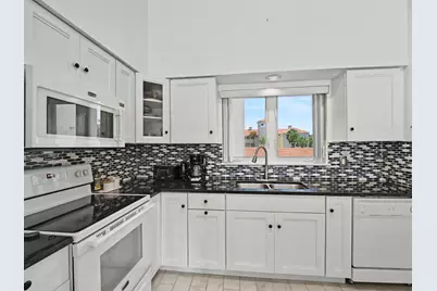 5025 Harmony Circle #202, Vero Beach, FL 32967 - Photo 8