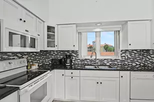 5025 Harmony Cir, Vero Beach, FL 32967 - Photo 8