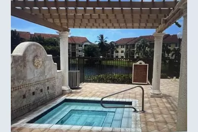 201 Villa Circle #201, Boynton Beach, FL 33435 - Photo 10