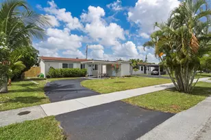 250 NE 57th St, Oakland Park, FL 33334 - Photo 26
