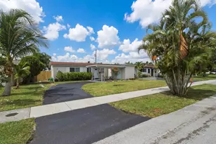 250 NE 57th St, Oakland Park, FL 33334 - Photo 28