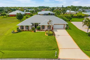 165 SW Hawthorne Cir, Port Saint Lucie, FL 34953 - Photo 1