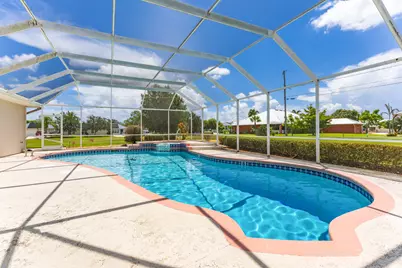 165 SW Hawthorne Circle, Port Saint Lucie, FL 34953 - Photo 2