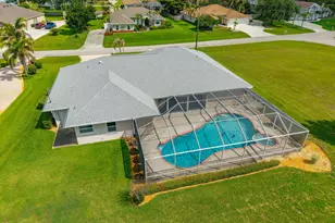 165 SW Hawthorne Cir, Port Saint Lucie, FL 34953 - Photo 24
