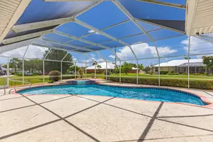 165 SW Hawthorne Cir, Port Saint Lucie, FL 34953 - Photo 20