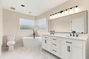 165 SW Hawthorne Cir, Port Saint Lucie, FL 34953 - Photo 12