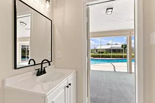 165 SW Hawthorne Cir, Port Saint Lucie, FL 34953 - Photo 22