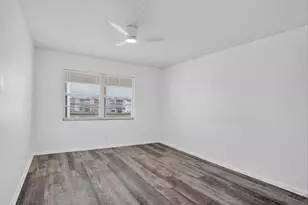 3045 Cornwall C, Boca Raton, FL 33434 - Photo 12
