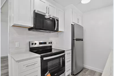 3045 Cornwall C, Boca Raton, FL 33434 - Photo 4