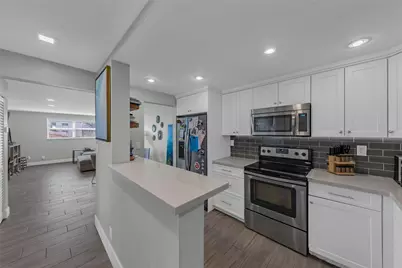 611 NE 14th Avenue #306, Fort Lauderdale, FL 33304 - Photo 2
