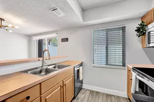 173 Riviera Cir, Weston, FL 33326 - Photo 12