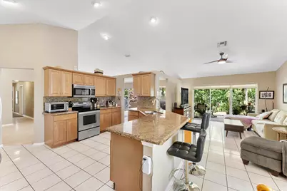 3715 Lancewood Place, Delray Beach, FL 33445 - Photo 12