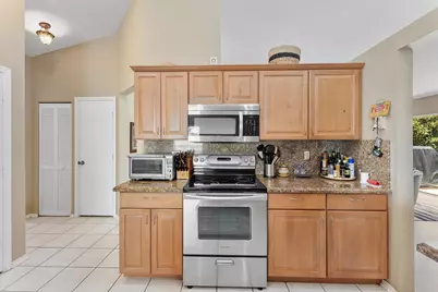 3715 Lancewood Place, Delray Beach, FL 33445 - Photo 14