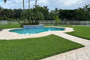 1094 Bluewood Terrace, Weston, FL 33327 - Photo 6