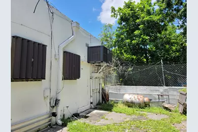 18201 NW 7th Avenue #00, Miami Gardens, FL 33169 - Photo 4