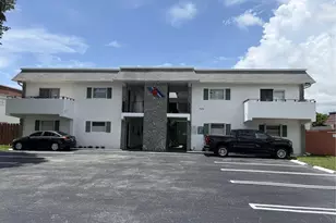 320 SW 1st St, Pompano Beach, FL 33060 - Photo 2