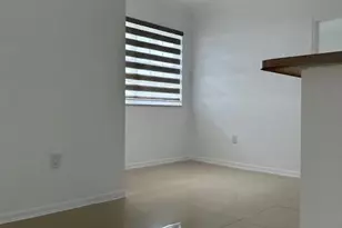 11600 SW 2nd St, Pembroke Pines, FL 33025 - Photo 8