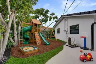 5561 NE 26th Ave, Fort Lauderdale, FL 33308 - Photo 18