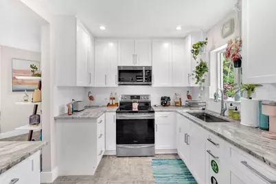 80 NE 26th Street, Wilton Manors, FL 33305 - Photo 12