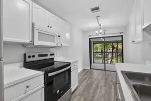 12708 Shoreline Dr, Wellington, FL 33414 - Photo 12