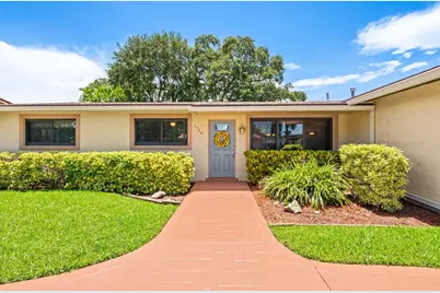 1720 NW 105th Avenue, Pembroke Pines, FL 33026 - Photo 4